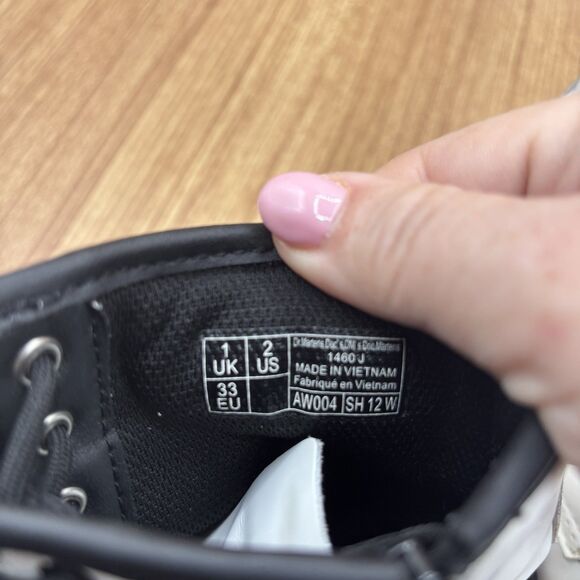 Dr. Marten’s 1460 Kids size 2 Optic White youth zip and lace up Boots - Picture 7 of 8